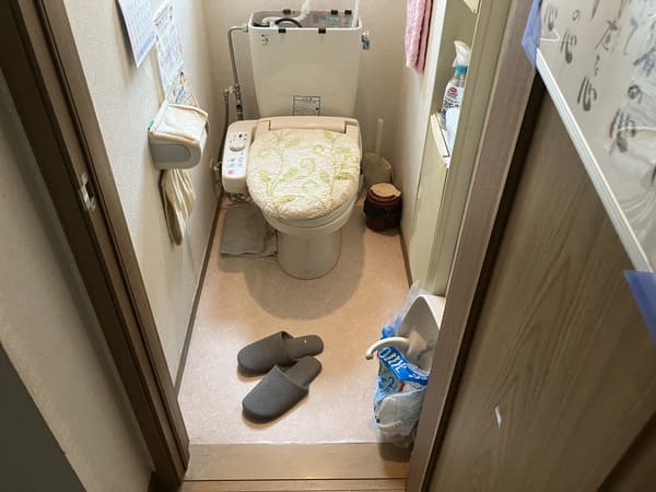 鹿児島県鹿児島市_トイレ交換_施工前