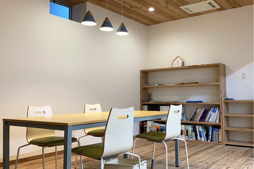 丸和建設北薩支店の来客スペース