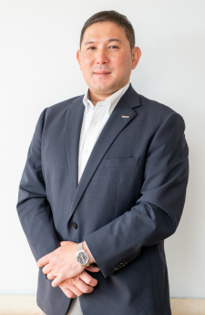 丸和建設代表取締役